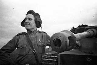 Illustration for article titled 8 Low-Tech Weapons And Tactics Used By Both Sides In WWII